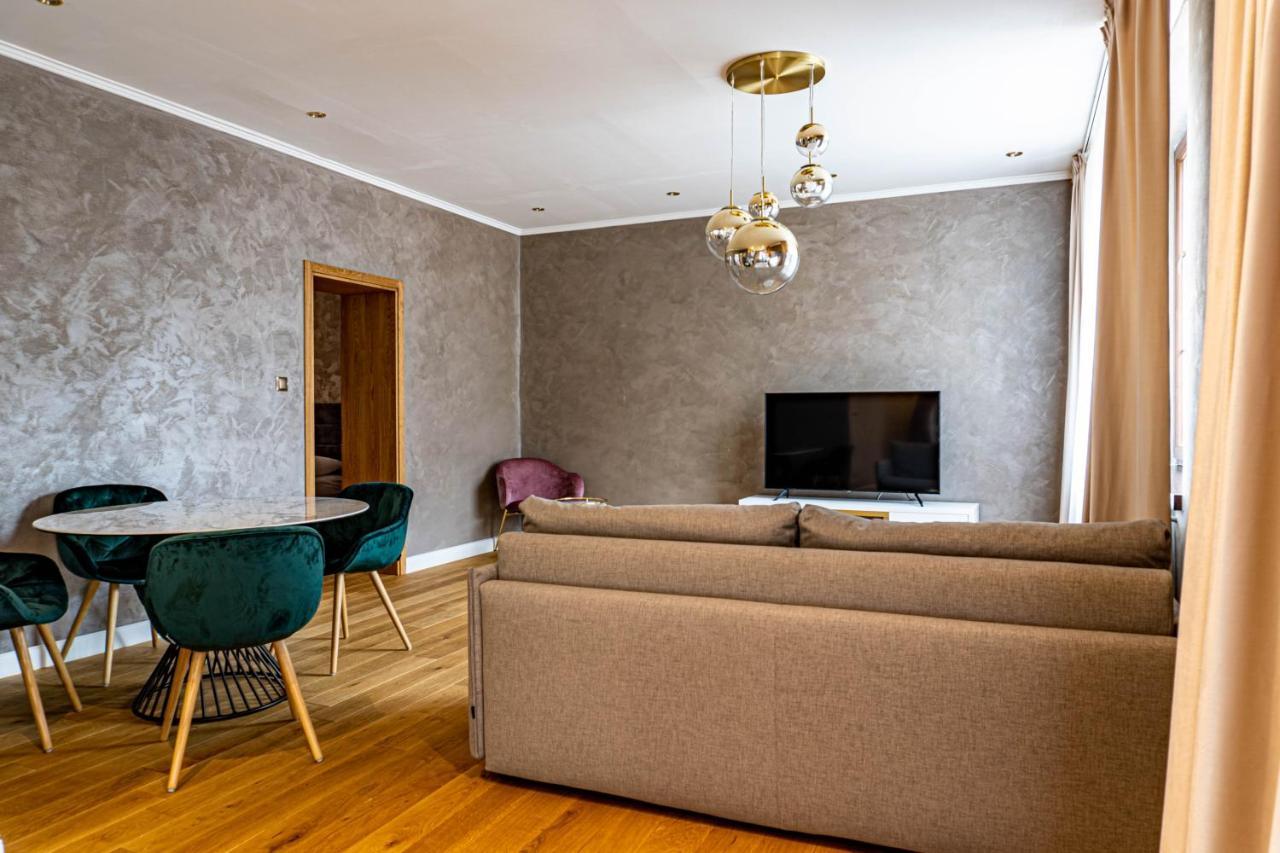 מיכלובצ'ה Rosso Aparthotel מראה חיצוני תמונה