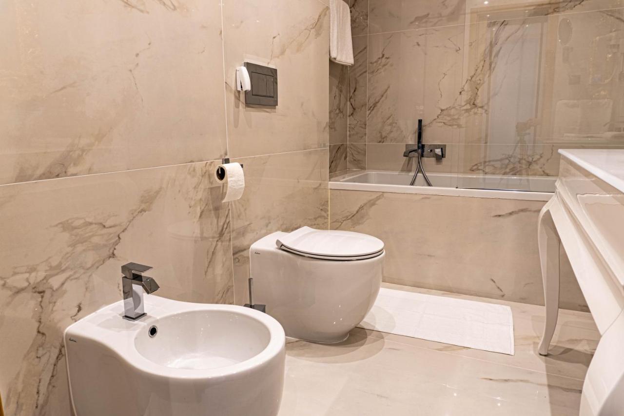 מיכלובצ'ה Rosso Aparthotel מראה חיצוני תמונה