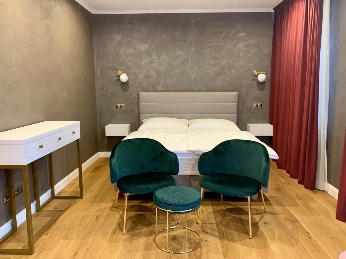 מיכלובצ'ה Rosso Aparthotel מראה חיצוני תמונה