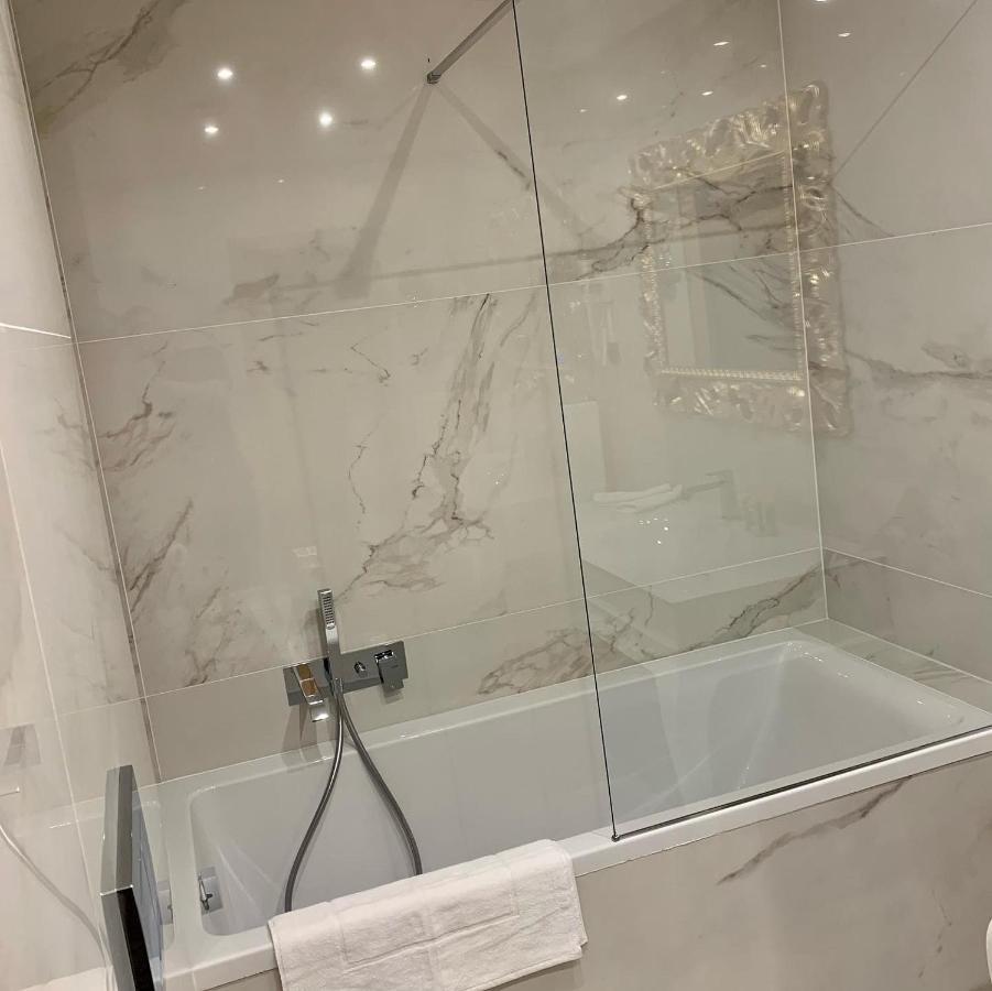 מיכלובצ'ה Rosso Aparthotel מראה חיצוני תמונה